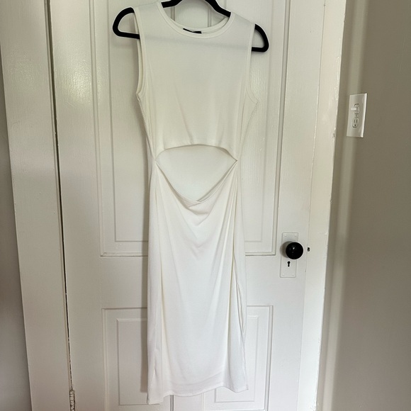 Elegant White Cut Out Dress - Picture 5 of 8